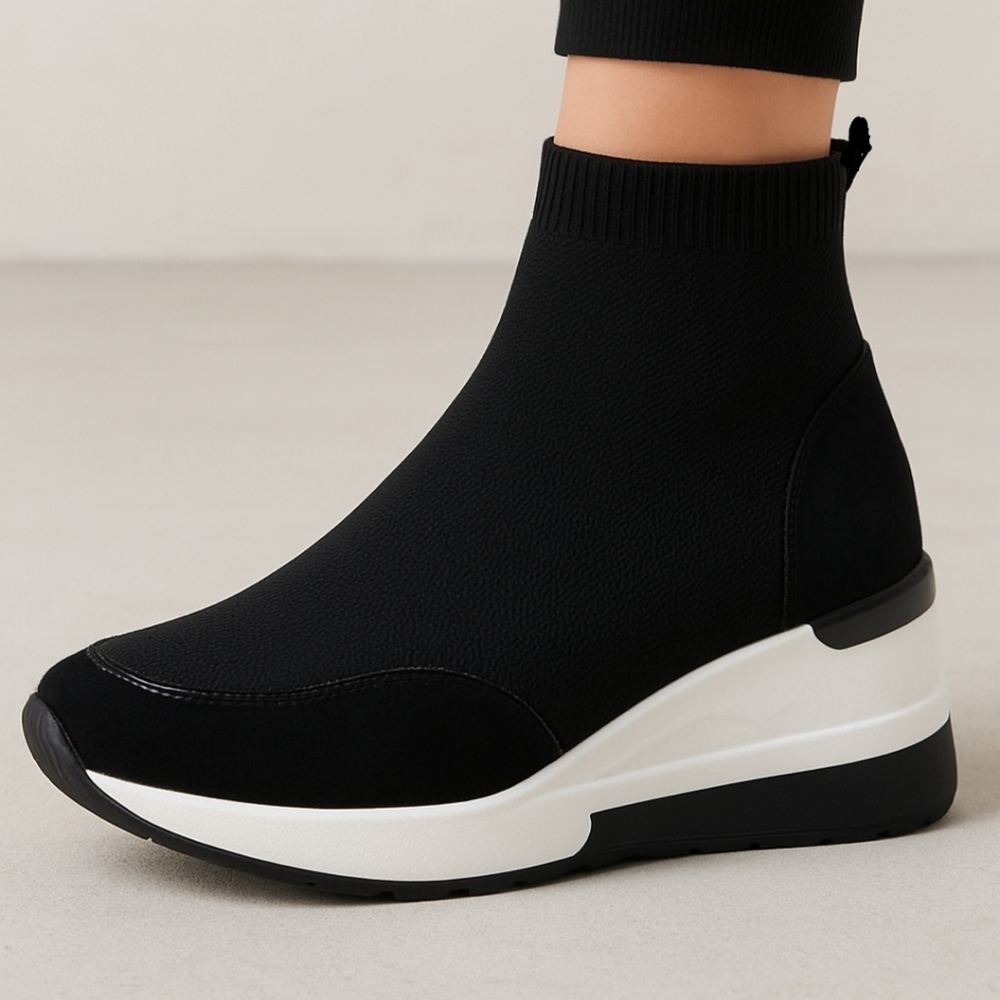 French Connection women's starr wedge sneaker  Black color size 8.5.